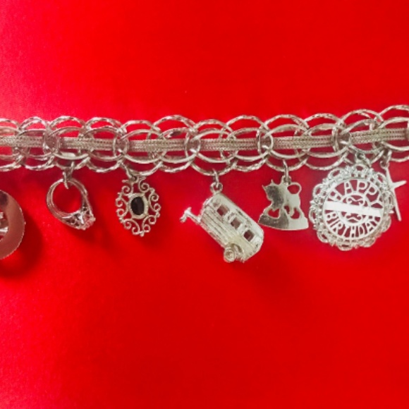 Vintage Sterling Silver Charm Bracelet - Picture 6 of 6